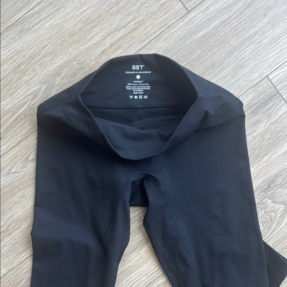 Form cloud legging - Picture 3 of 3